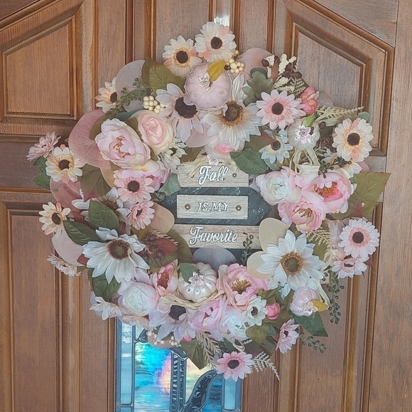 HANDMADE fall wreath decor - Picture 5 of 12